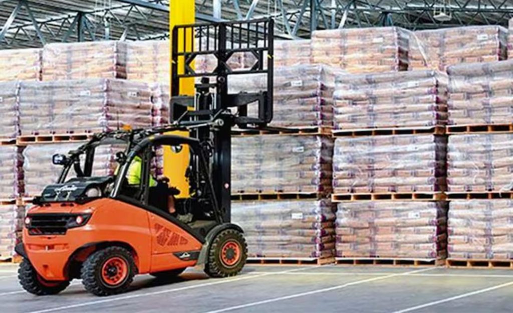 Exportações de lácteos somaram US$ 1,69 bilhão em 2025, maior valor em 12 anos, com forte presença no Brasil 🥛 Argentina