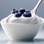 🧬 Iogurte grego depende de concentração pós-fermentação para elevar proteína e estabilidade, redefinindo parâmetros industriais e decisões de processo.