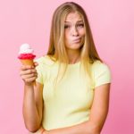 Indulgência saudável: por que o consumidor desconfia? 🍫 2 Mesmo com vendas em alta, indulgência saudável enfrenta barreiras de confiança e percepção sensorial 🧠