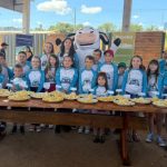 👩‍🌾 Com apoio das famílias, crianças produzem queijo e revelam um caminho concreto para a sucessão familiar no campo.