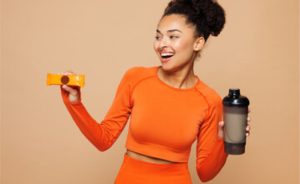 🧩 A indústria aposta na proteína, mas o nível de processamento reacende o debate sobre o real impacto nutricional.