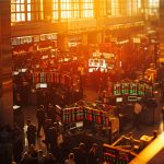 Alta recente atrai vendedores, curva futura suaviza e risco no Oriente Médio adiciona fragilidade ao cenário.