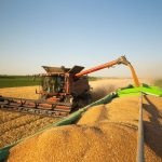 🚜 Diesel é essencial no campo e no transporte; risco de escassez pode pressionar fretes e operações no agro.