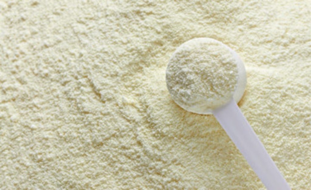 Maior disponibilidade de leite e queda de preços internos impulsionam exportações brasileiras de lácteos em fevereiro 🚢