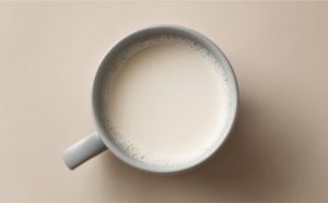 🥛 Preço do leite sobe no Paraná, puxado pelo longa vida e leite em pó, enquanto repasse ao produtor ainda não acompanha.