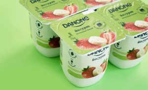 📊 Danone questiona a forma como a rival apresenta o teor de proteína, em um mercado cada vez mais orientado por atributos nutricionais.
