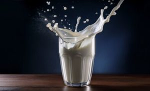 💪 O mercado responde a consumidores que procuram leite com benefícios nutricionais e soluções prontas para consumir.