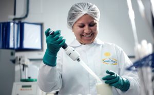 Cooperativa Santa Clara recebeu a certificação FSSC 22000 nas três indústrias