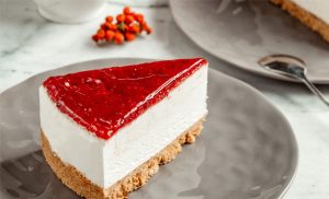 🍰 Uma mudança na receita fez o cheesecake atravessar fronteiras e inspirar combinações praticamente sem limites.