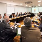 Mercado externo pode mudar o futuro da cadeia do leite no Sul 🌎 Abertura de mercados, sanidade animal e competitividade passam a orientar um plano conjunto para fortalecer a cadeia do leite no Sul.