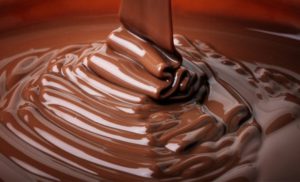 ❤️ O chocolate preserva seu apelo emocional enquanto incorpora qualidade, informação e sustentabilidade às escolhas dos consumidores.