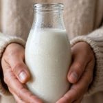 Por que o tipo de leite importa para quem tem diabetes Especialista da SBD explica como a gordura do leite influencia a resposta glicêmica de quem tem diabetes.