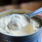 O que faz o leite em pó voltar ao dia a dia dos consumidores 🍽️ Praticidade, conservação prolongada e múltiplas aplicações colocam o leite em pó novamente em destaque na alimentação das famílias.