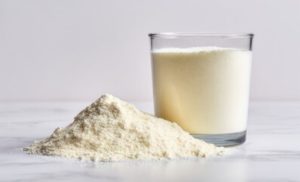 🐄 Vereadores gaúchos entraram na briga pelo leite. O motivo envolve preço, origem do produto e a sobrevivência de quem produz no campo.