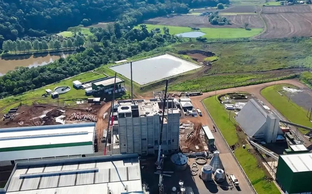 🏭 Uma obra em fase final está prestes a mudar a escala de uma unidade da Tirol e aumentar a demanda por leite na região.