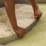 Escassez de whey: como a indústria reformula produtos proteicos Na prática, a quantidade de whey disponível depende do volume de queijo fabricado.