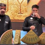 Queijo e café: aliança vira moda na Europa Café com queijo foi a surpresa do show de aniversário de 25 anos do queijo Gruyère DOP